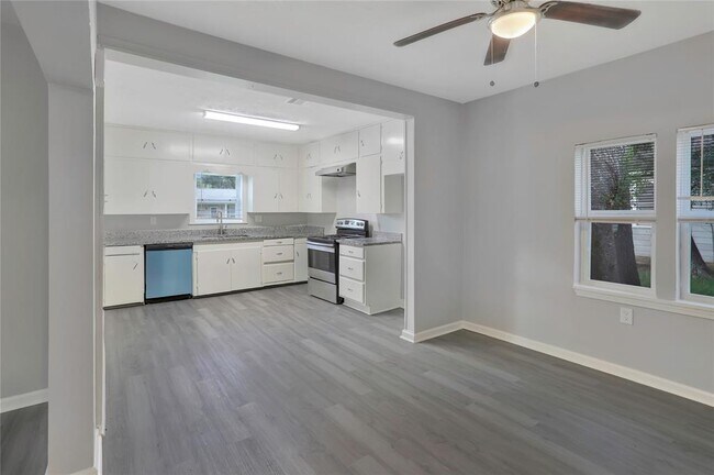 Foto del edificio - 710 E Magnolia St