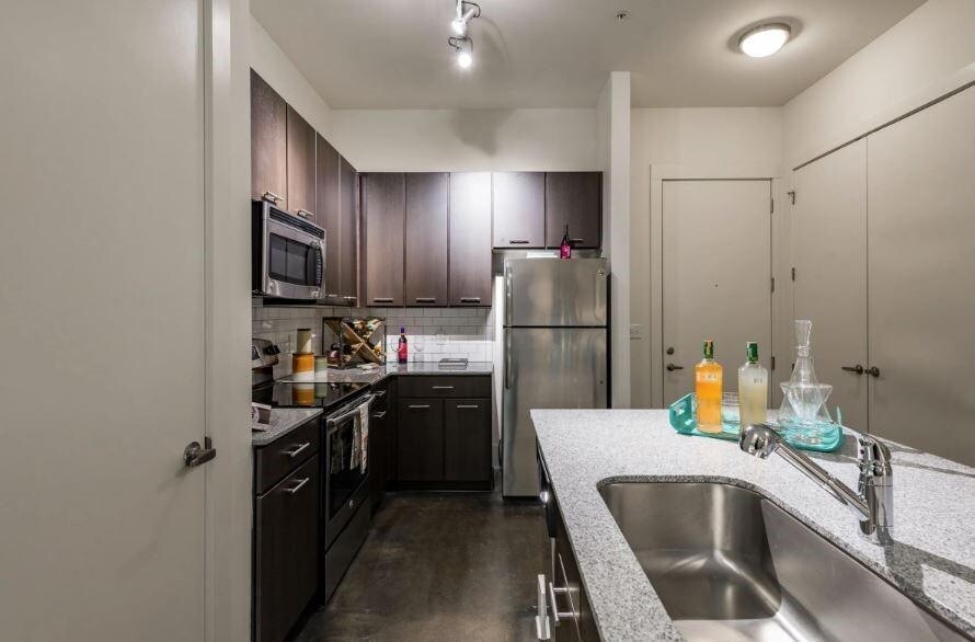 Photo - 1391 Collier Rd NW