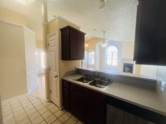 Foto del edificio - 1305 SW 96th St