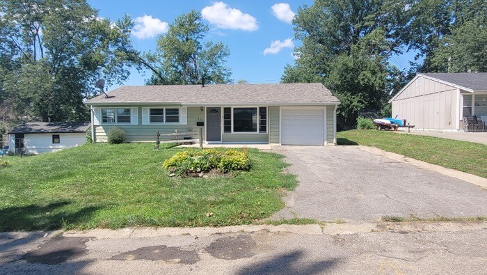 Foto principal - 232 Boice Rd NW