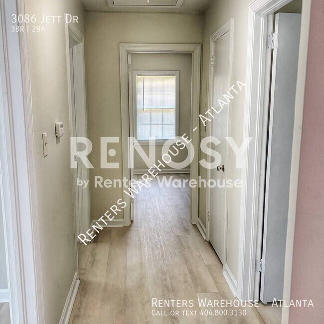 Building Photo - 3086 Jett Dr