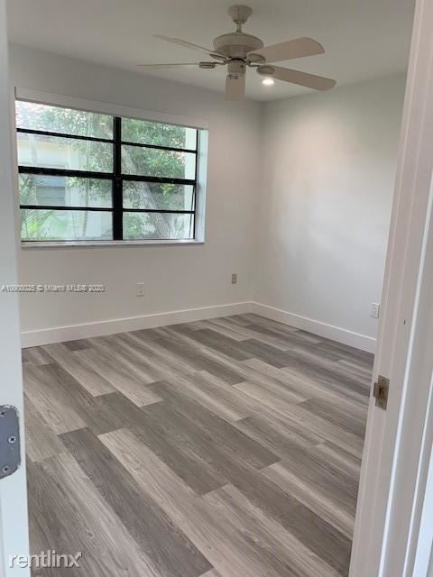 Building Photo - 3 br, 2.5 bath Townhome - 11424 SW 132nd Pl
