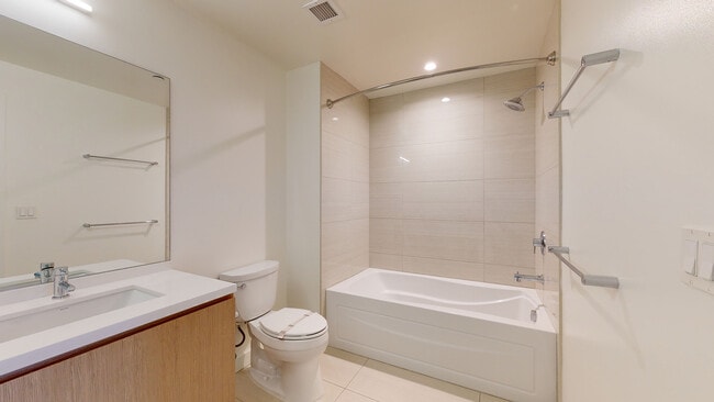 Interior Photo - Vision on Wilshire