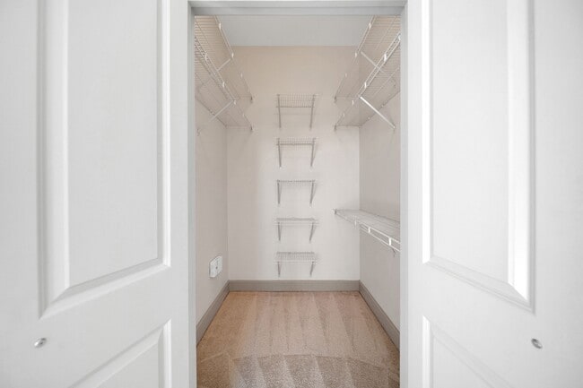 Building Photo - 1901 Post Oak Blvd