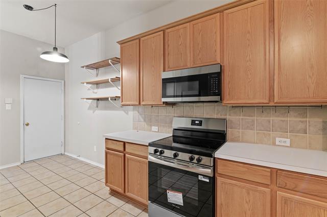 Building Photo - 3725 Beatriz Dr