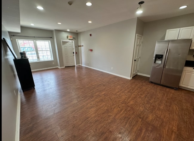 Building Photo - 1211 Ridge Ave