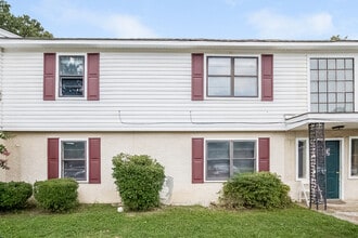 Building Photo - 9455 Goodman Rd