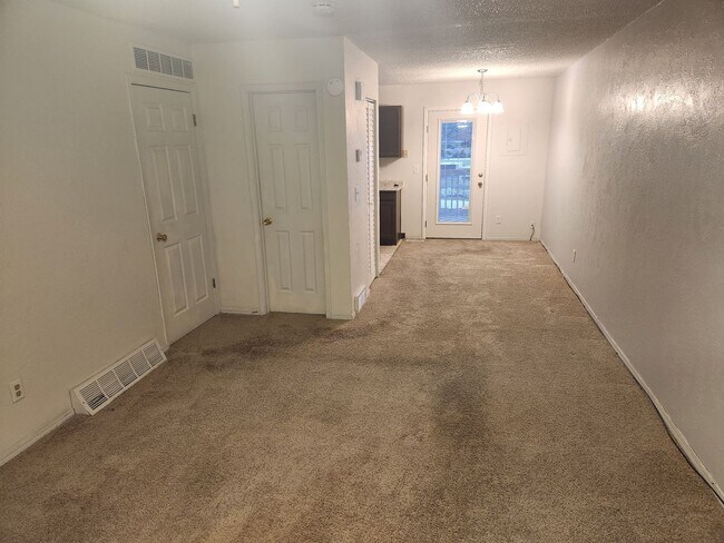 Foto del edificio - 2 Bedroom Townhome W/ Fantastic Views!