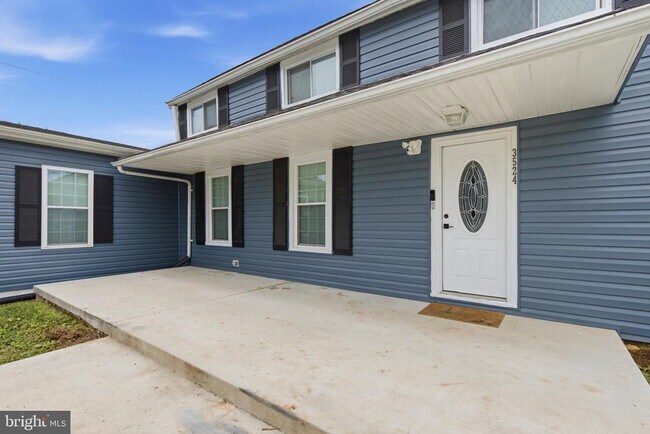 Foto del edificio - 3524 Meadowside Ave