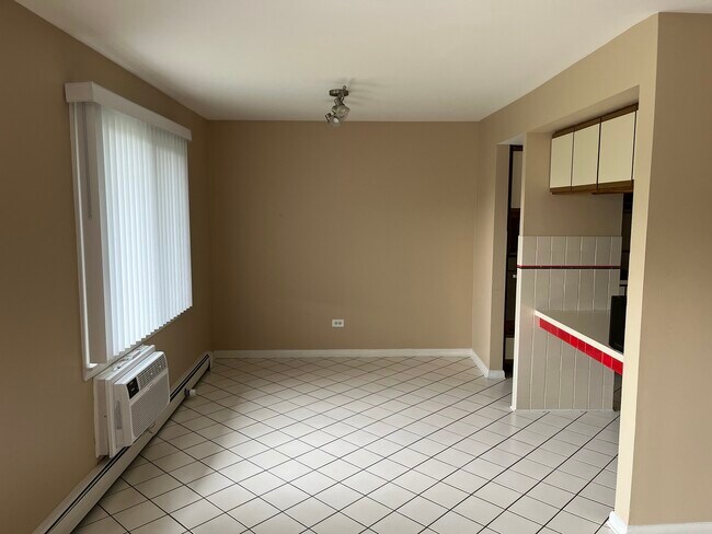 Foto del edificio - 900 E Old Willow Rd