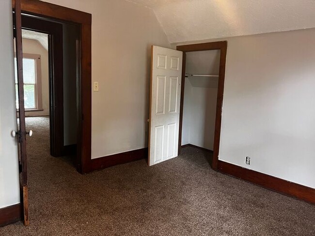 Foto del edificio - 3 Bedroom 2 bath on the Southside with a B...