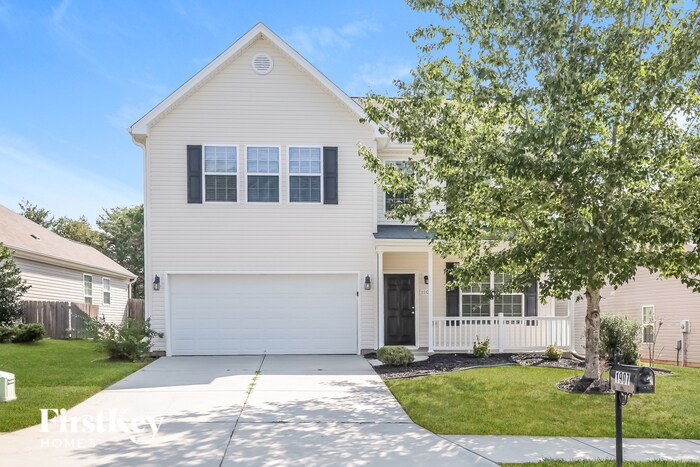 Foto principal - 1907 Newcomb Dr
