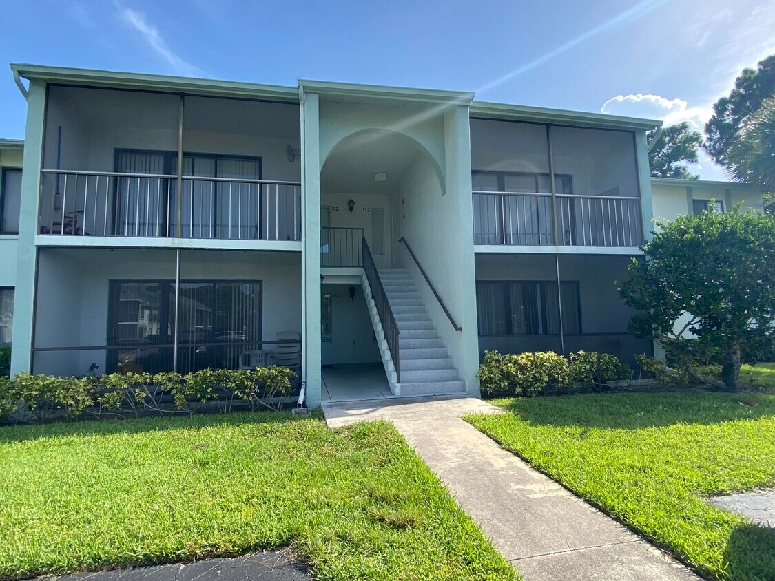 3658 Alder Dr Unit D2, West Palm Beach, FL 33417 Condo for Rent in