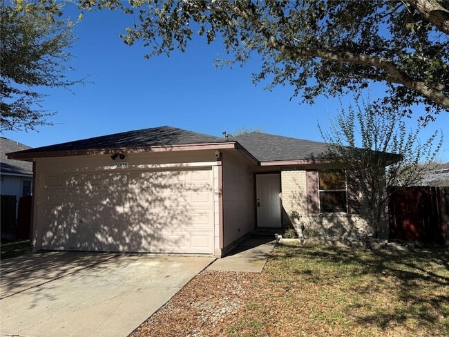 Building Photo - 5005 Daymon Ct