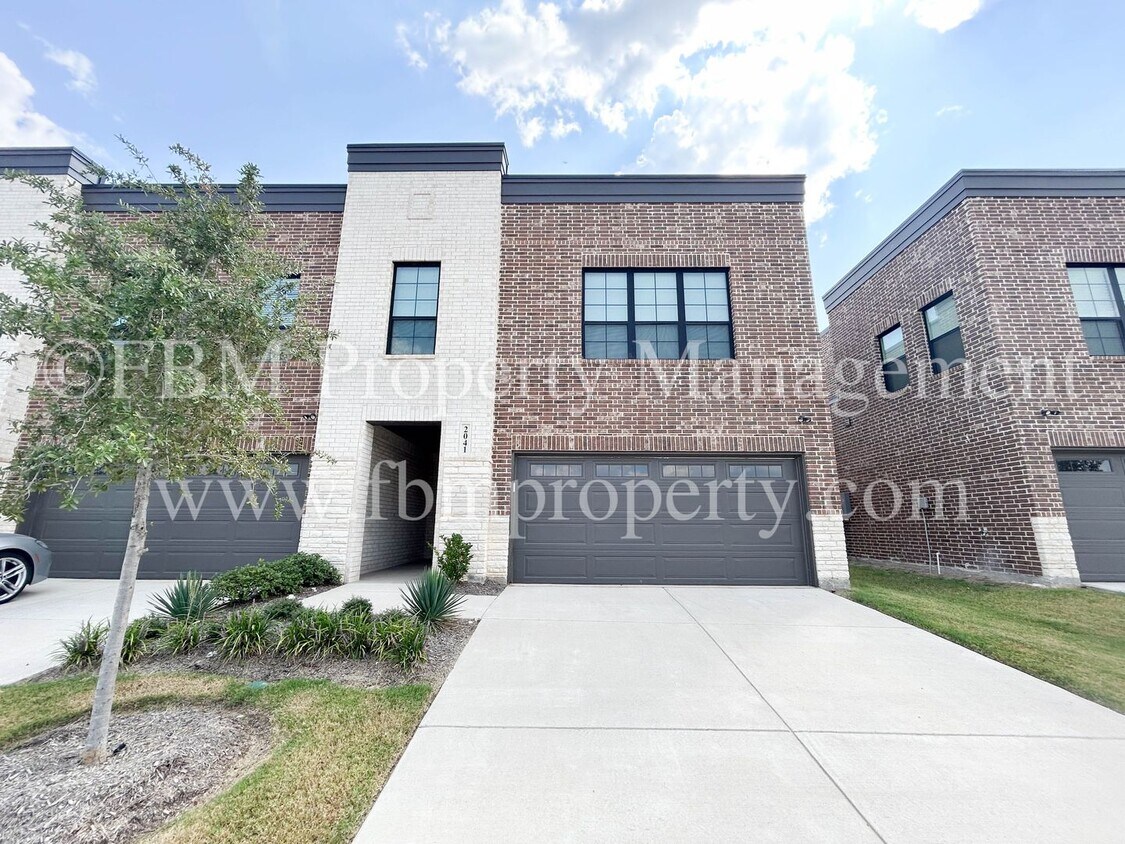 Foto principal - 2041 Layla Dr