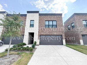 Building Photo - 2041 Layla Dr