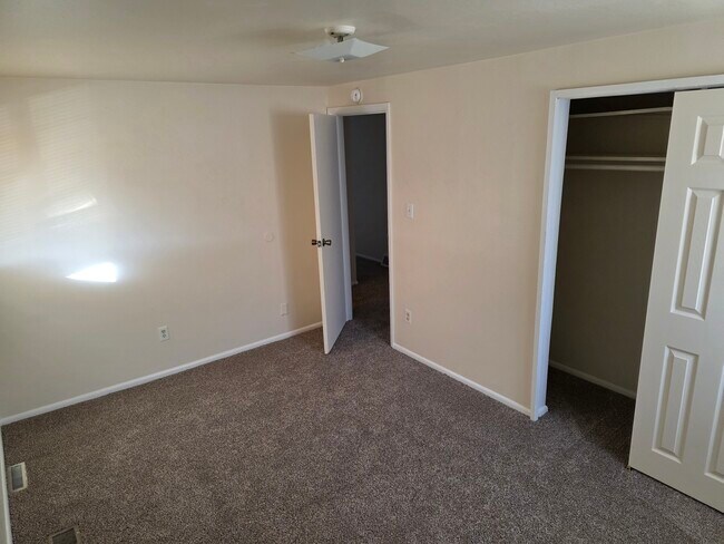 Building Photo - 78 Dick Trefz St