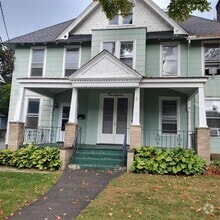 Building Photo - 111 Vineyard Ave