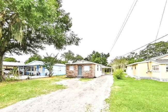 Building Photo - Charming Bungalow for rent in Lakeland