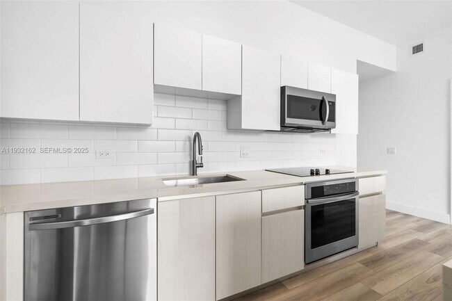 Building Photo - 101 Diplomat Pkwy