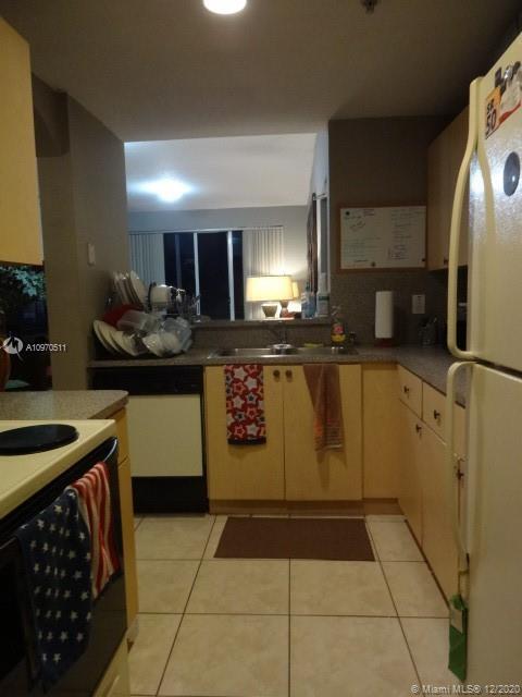 Foto del edificio - 6500 NW 114th Ave