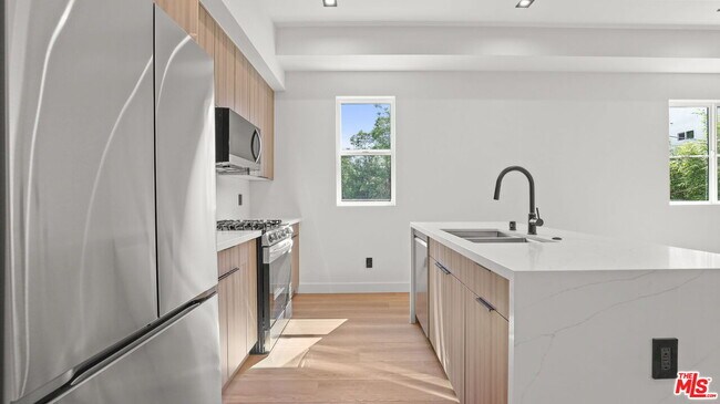 Foto del edificio - 10842 Peach Grove St