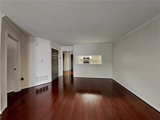 Foto del edificio - 3655 Habersham Rd NE