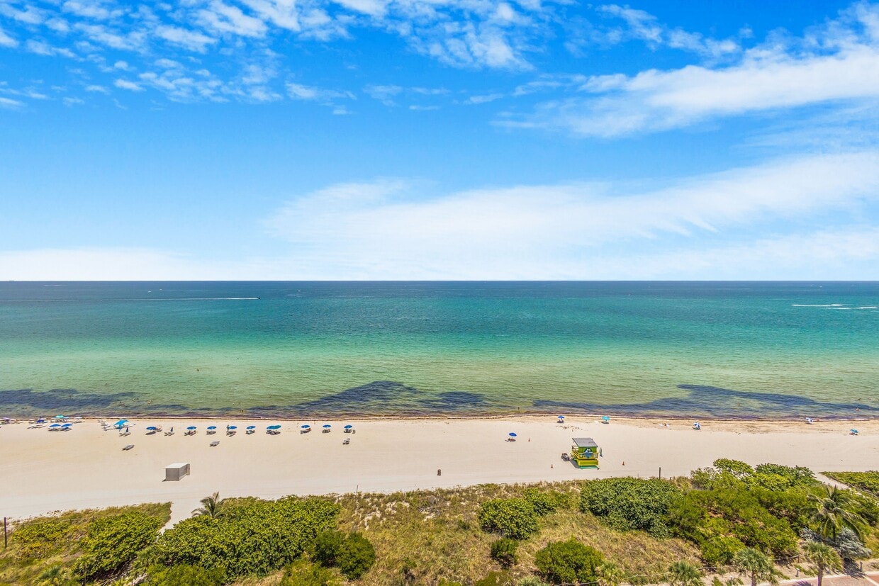 Foto principal - 5555 Collins Ave