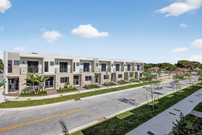 Building Photo - 13888 SW 261st Terrace