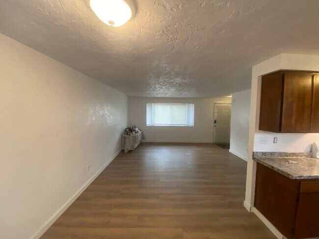 Sala de estar 2 - 880 N Cloverleaf Loop