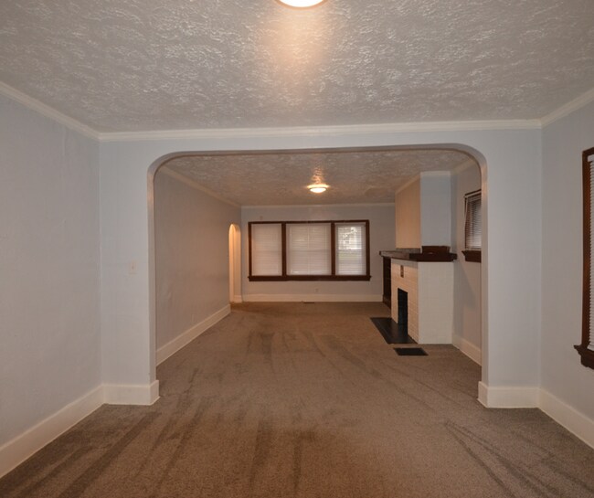 Building Photo - 1120 Lexington Ave