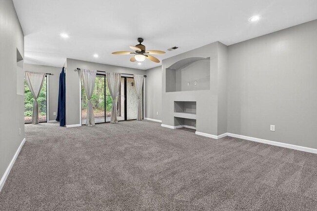 Foto del edificio - 3575 Oakvale Rd