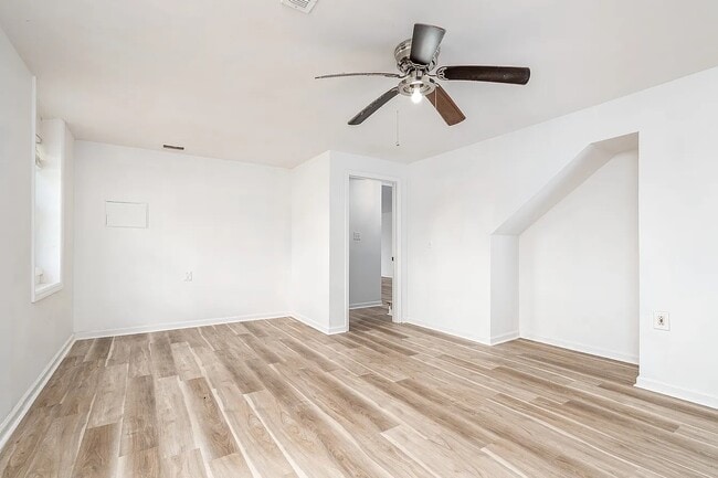Building Photo - 2718 Buckner Ln
