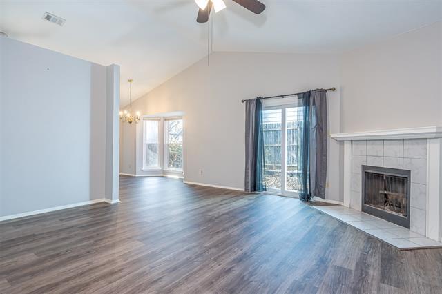 Foto del edificio - 2911 Forest Creek Dr