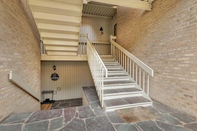 Building Photo - 5260 Crossbow Cir