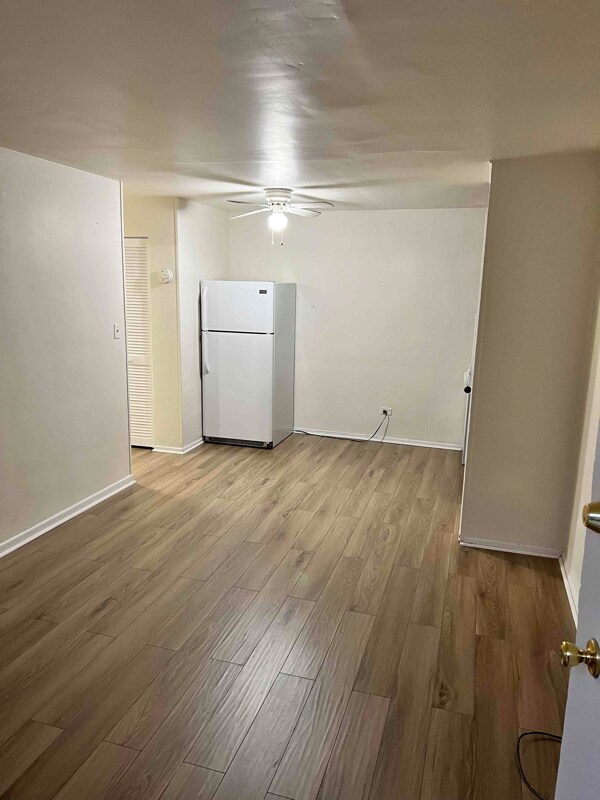 Foto del edificio - 4846 Butterfield Rd