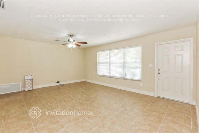 Foto del edificio - 10320 NW 18th Pl