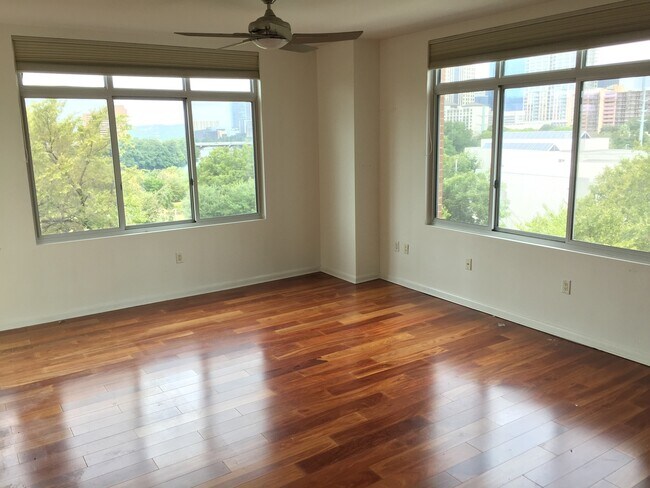 Foto del edificio - Prime Rainey Street Condo
