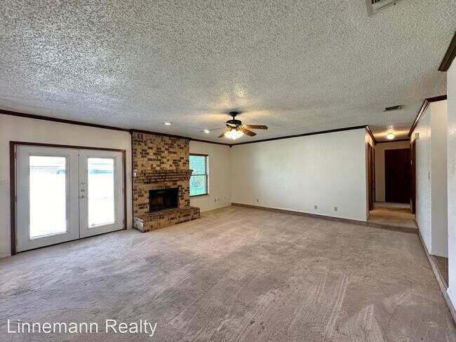 Foto del edificio - 3 br, 2 bath House - 1602 Becker Drive