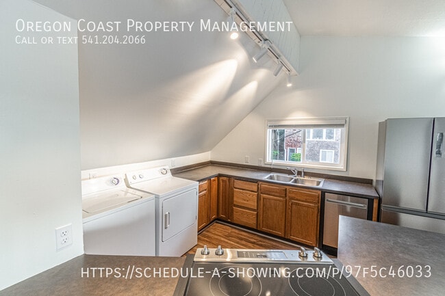 Foto del edificio - 529 SW 32nd St