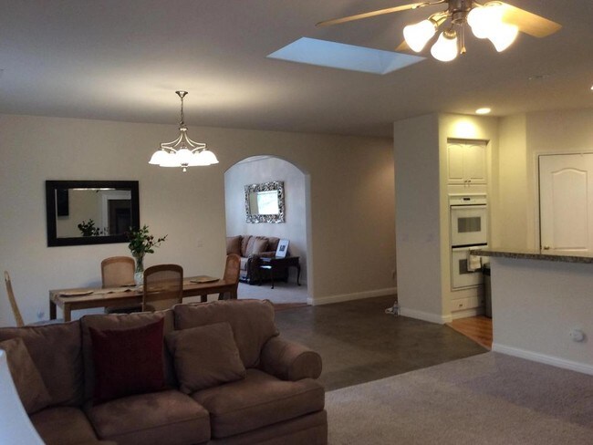 Building Photo - 4 bedroom in Santa Maria CA 93444