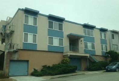 Primary Photo - 41 Crestline Dr