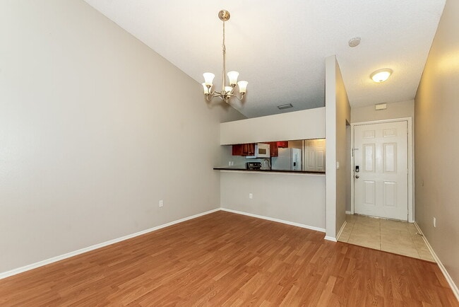Building Photo - 825 Waterside Ln