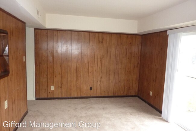 Foto del edificio - 3 br, 1.5 bath House - 1040 Blue Spring Court