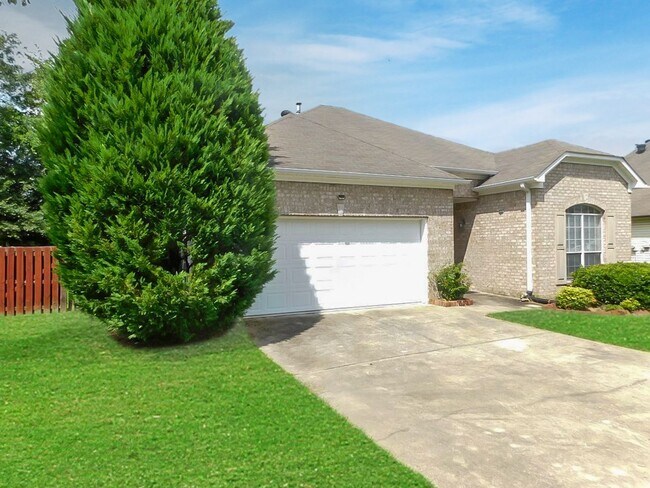 Building Photo - 308 Park Village Dr
