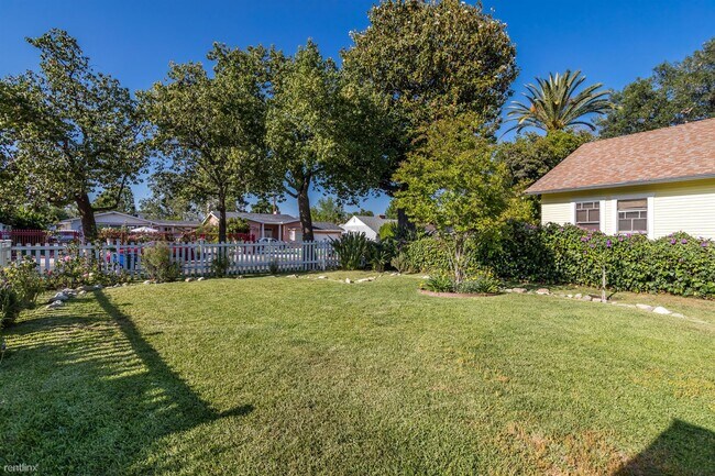 Building Photo - 1 br, 1 bath House - 11564 Kling Street