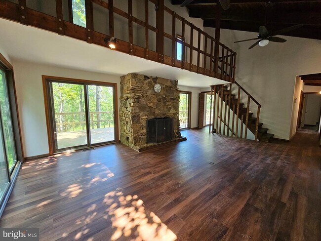 Foto del edificio - 6074 Covered Bridge Rd