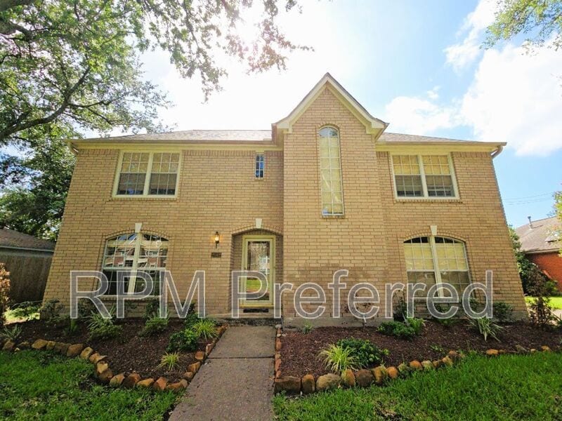 Primary Photo - 2502 Fairwind Dr