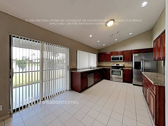 Building Photo - 9841 NW 10th Ct