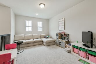 Building Photo - 9243 Trimble Lndg Dr